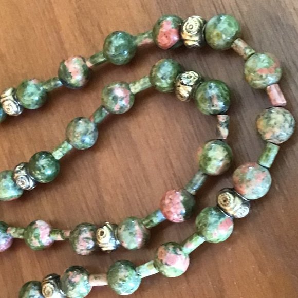 Semi-Precious Stone Necklace & Earrings Vintage - Picture 5 of 16